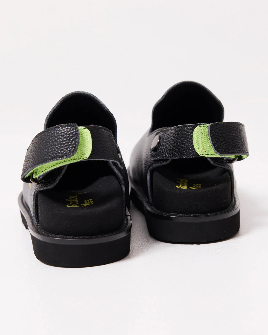 Adventure Awaits Slip On Clog in Tumbled Leather | Black - Image 4