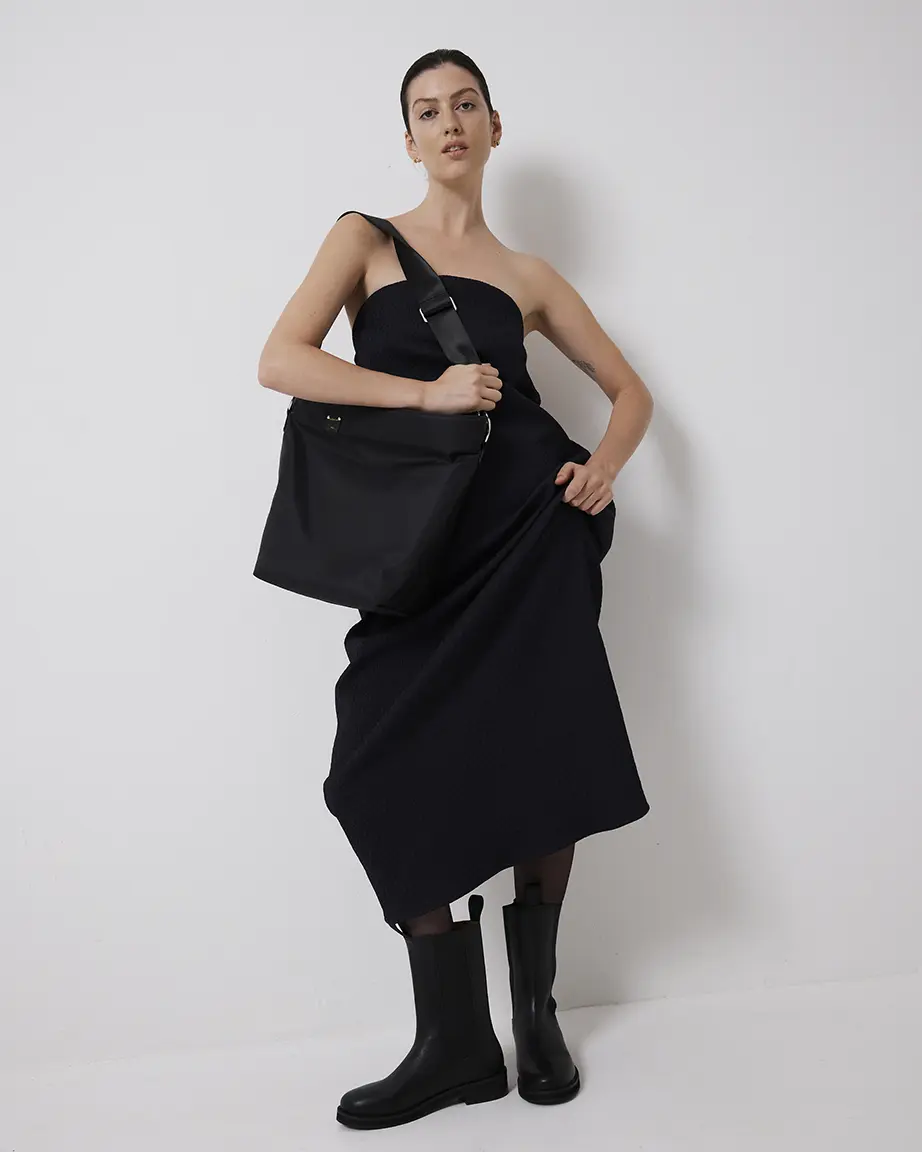 Beloved Bucket Bag | Black - Image 4