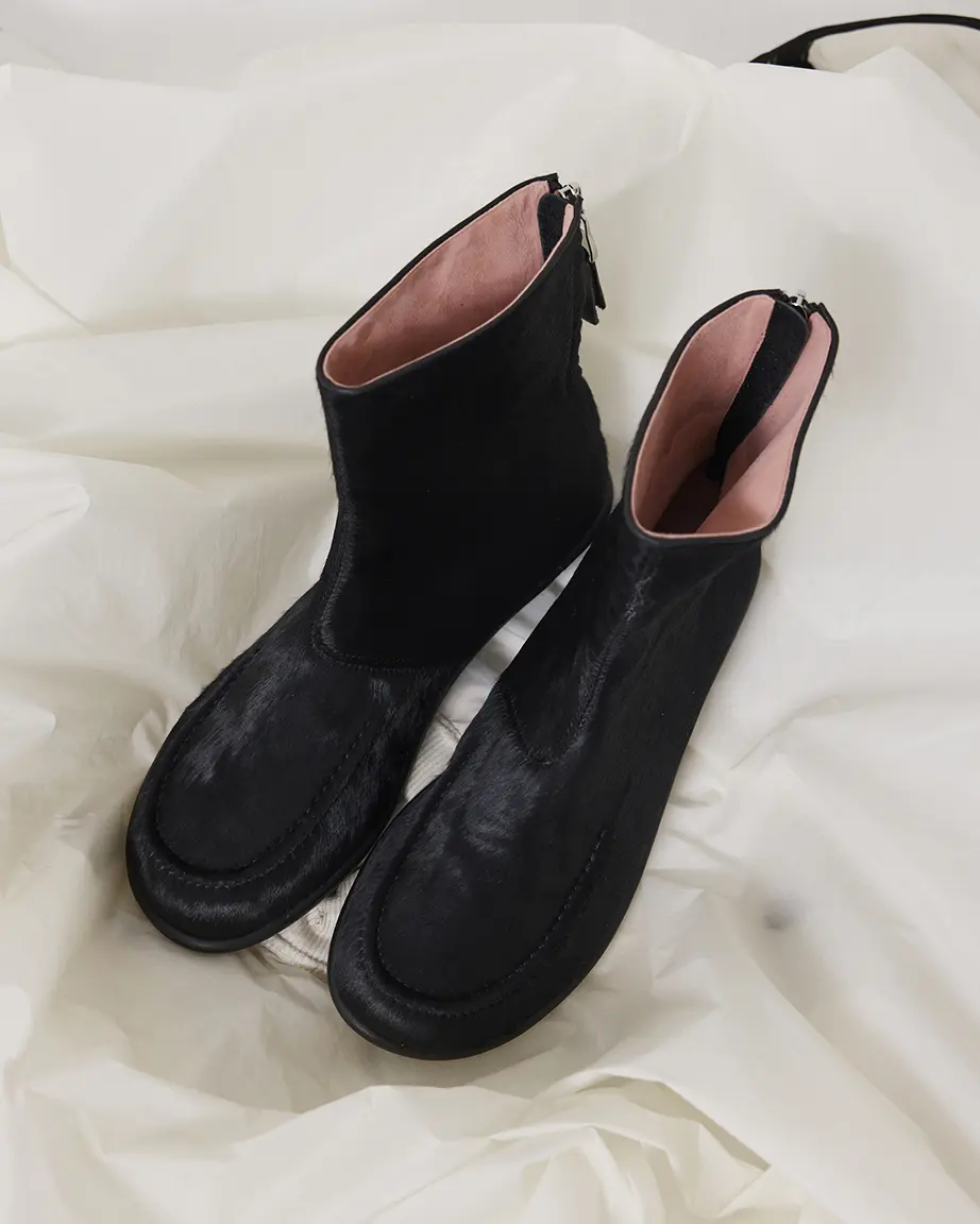 Cocoon Boot | Black Pony Hair - Image 3