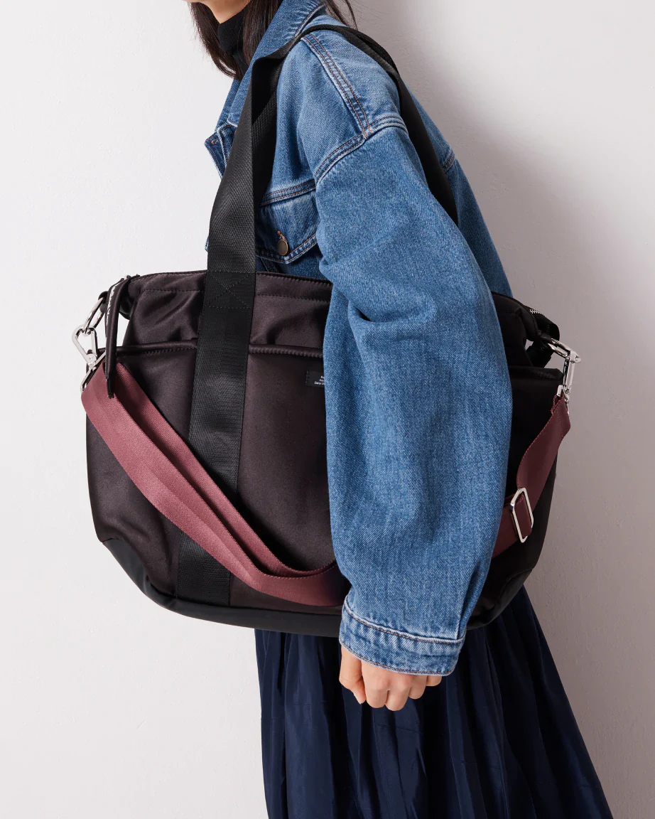 Everything 86 Tote Bag | Black and Mulberry - Image 4