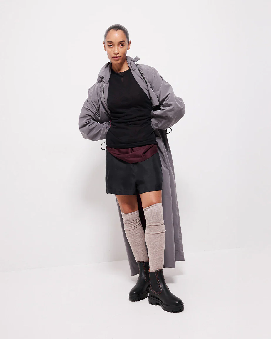 Reni Leather Chelsea Boots with Overstitch Detail | Black with Electric Peach - Image 5