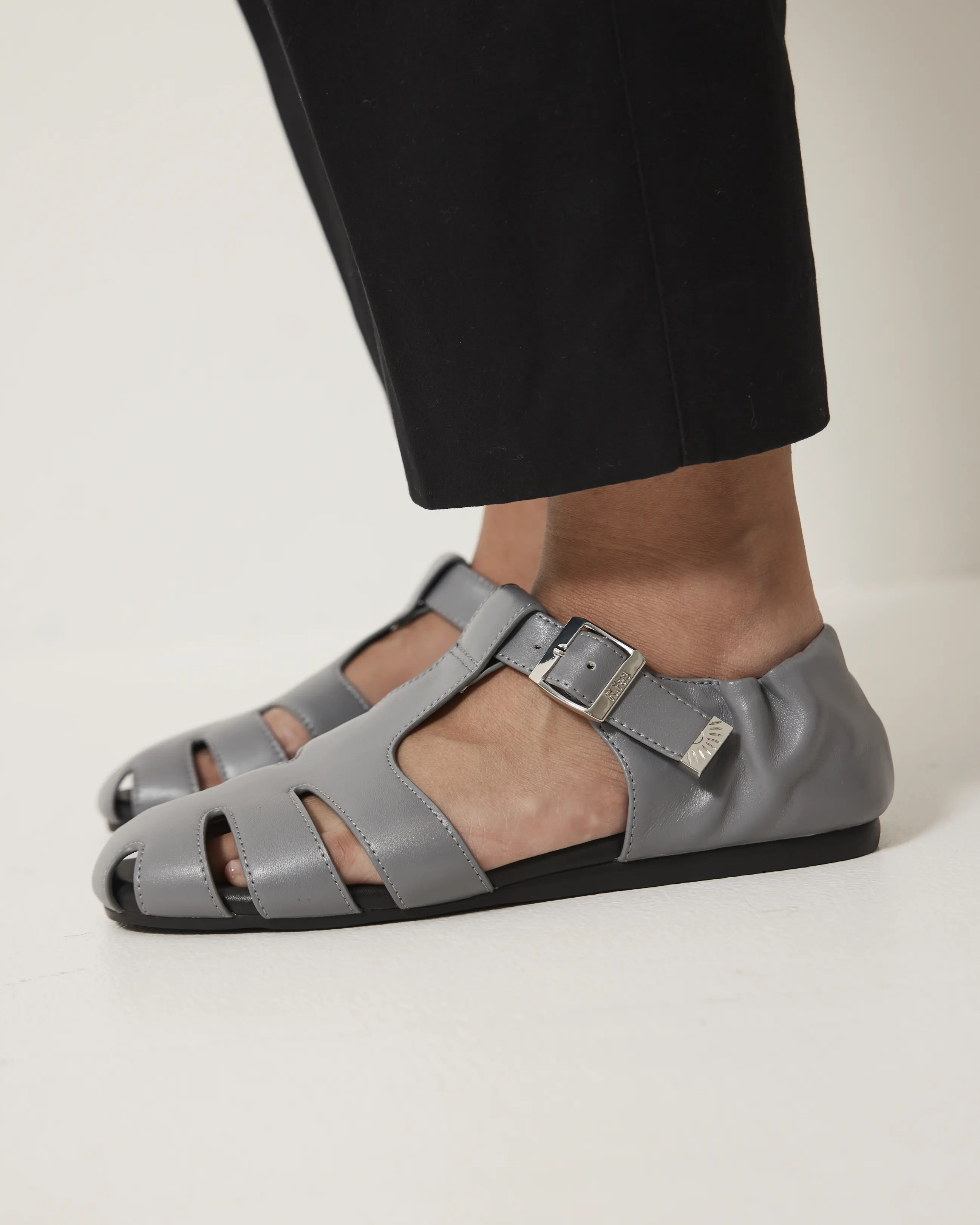 Totem Ruched Leather Sandal | Slate - Image 3